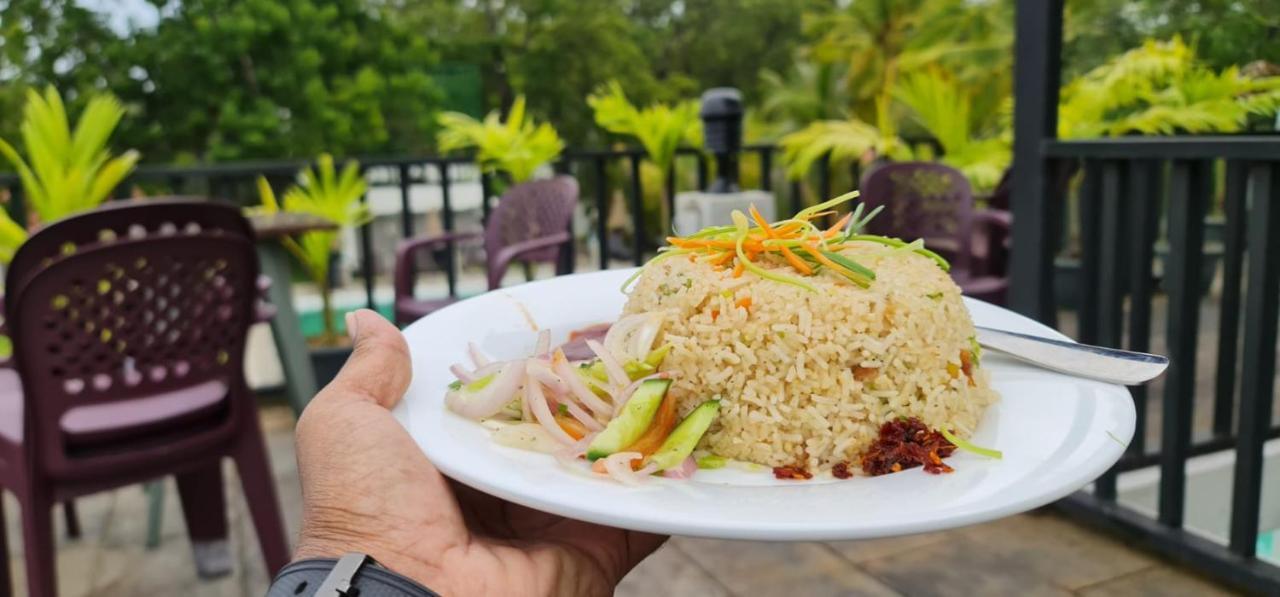 Lucky Beach Resort Trincomalee Ngoại thất bức ảnh