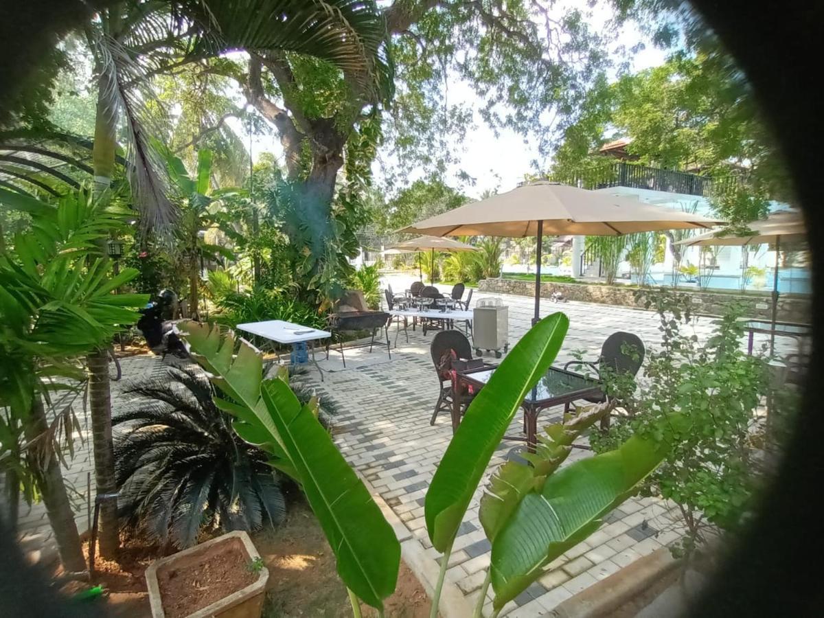 Lucky Beach Resort Trincomalee Ngoại thất bức ảnh