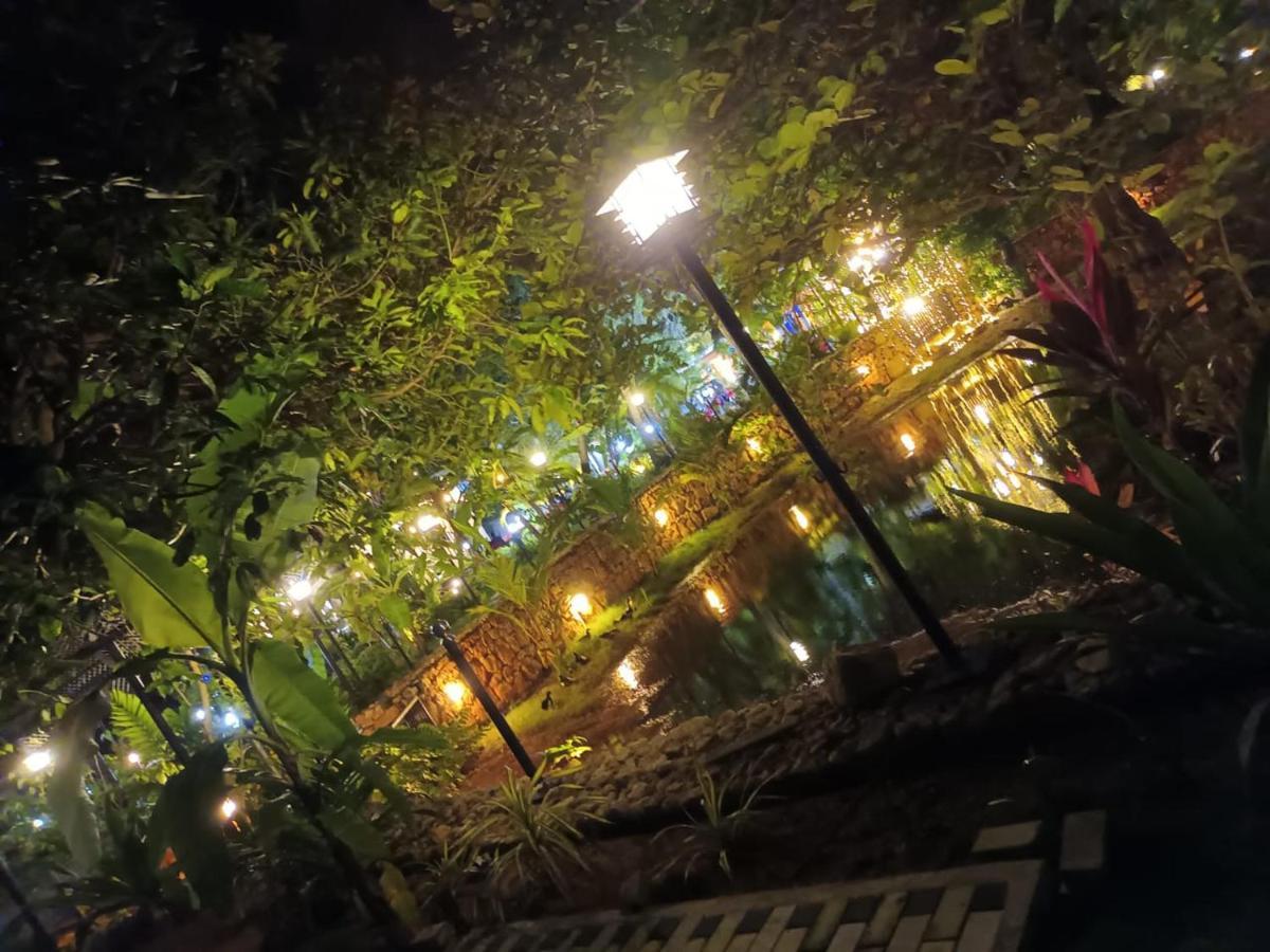 Lucky Beach Resort Trincomalee Ngoại thất bức ảnh