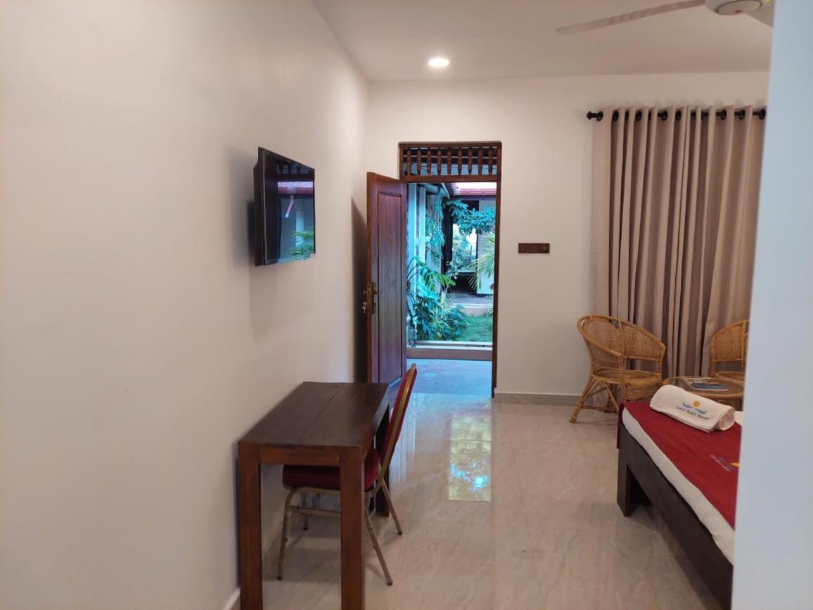 Lucky Beach Resort Trincomalee Ngoại thất bức ảnh