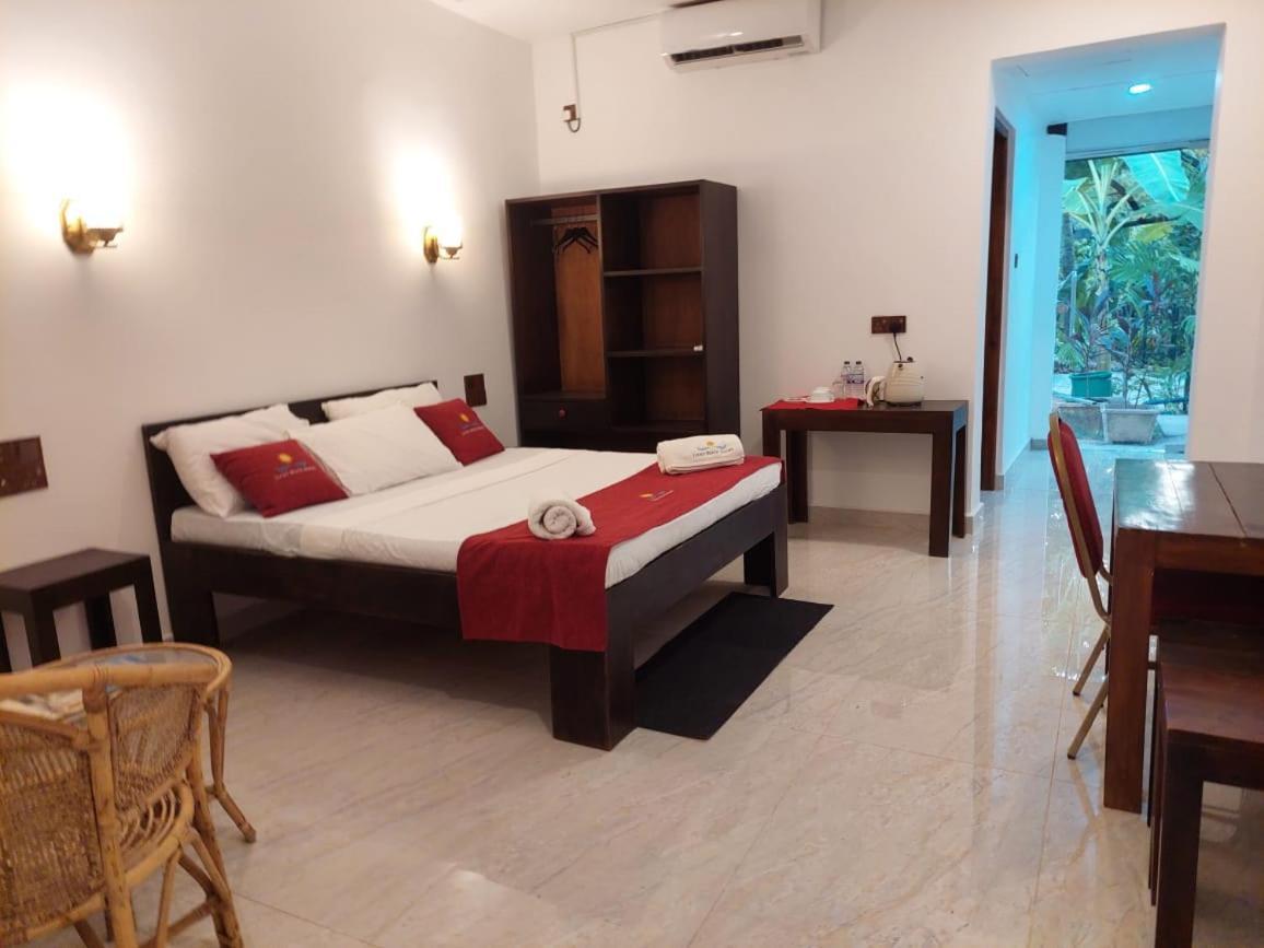 Lucky Beach Resort Trincomalee Ngoại thất bức ảnh
