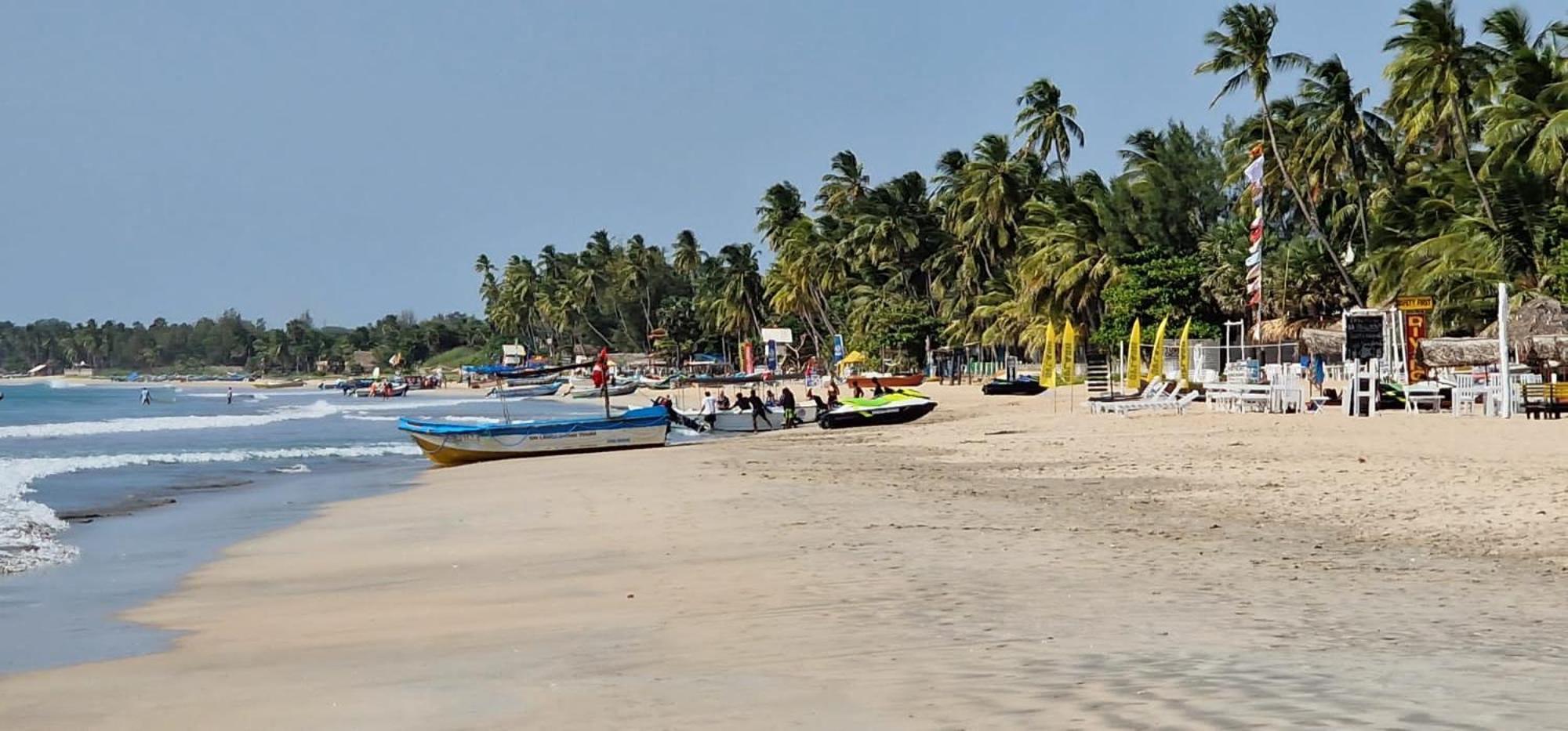 Lucky Beach Resort Trincomalee Ngoại thất bức ảnh