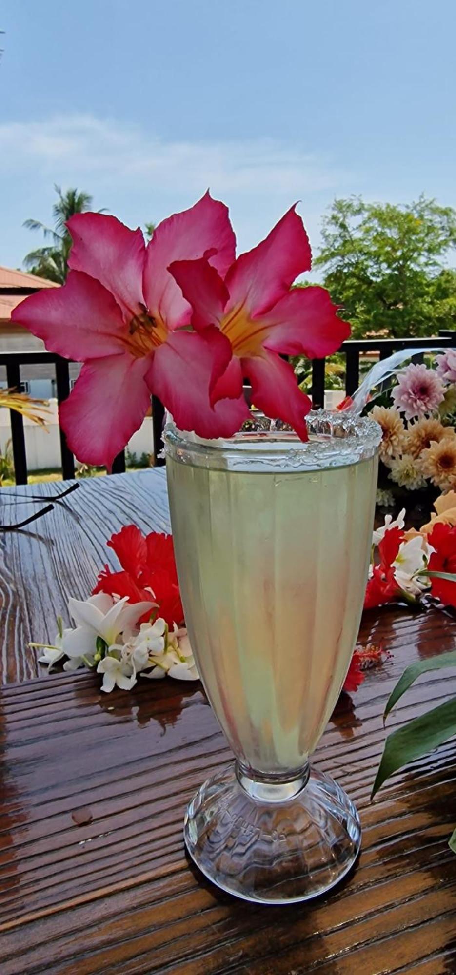 Lucky Beach Resort Trincomalee Ngoại thất bức ảnh