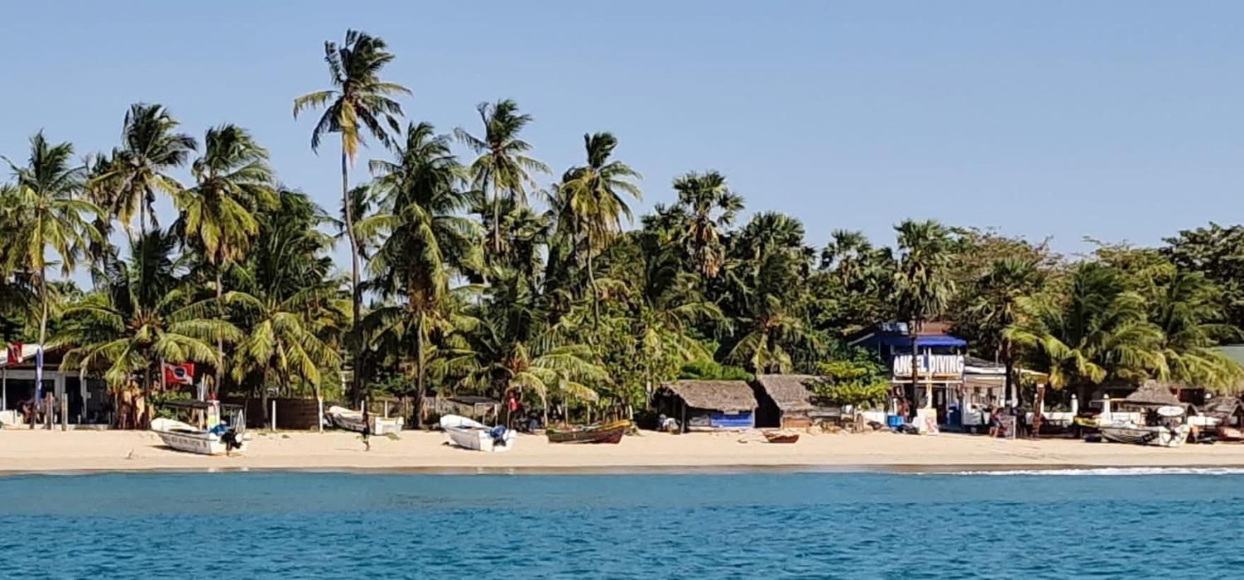 Lucky Beach Resort Trincomalee Ngoại thất bức ảnh